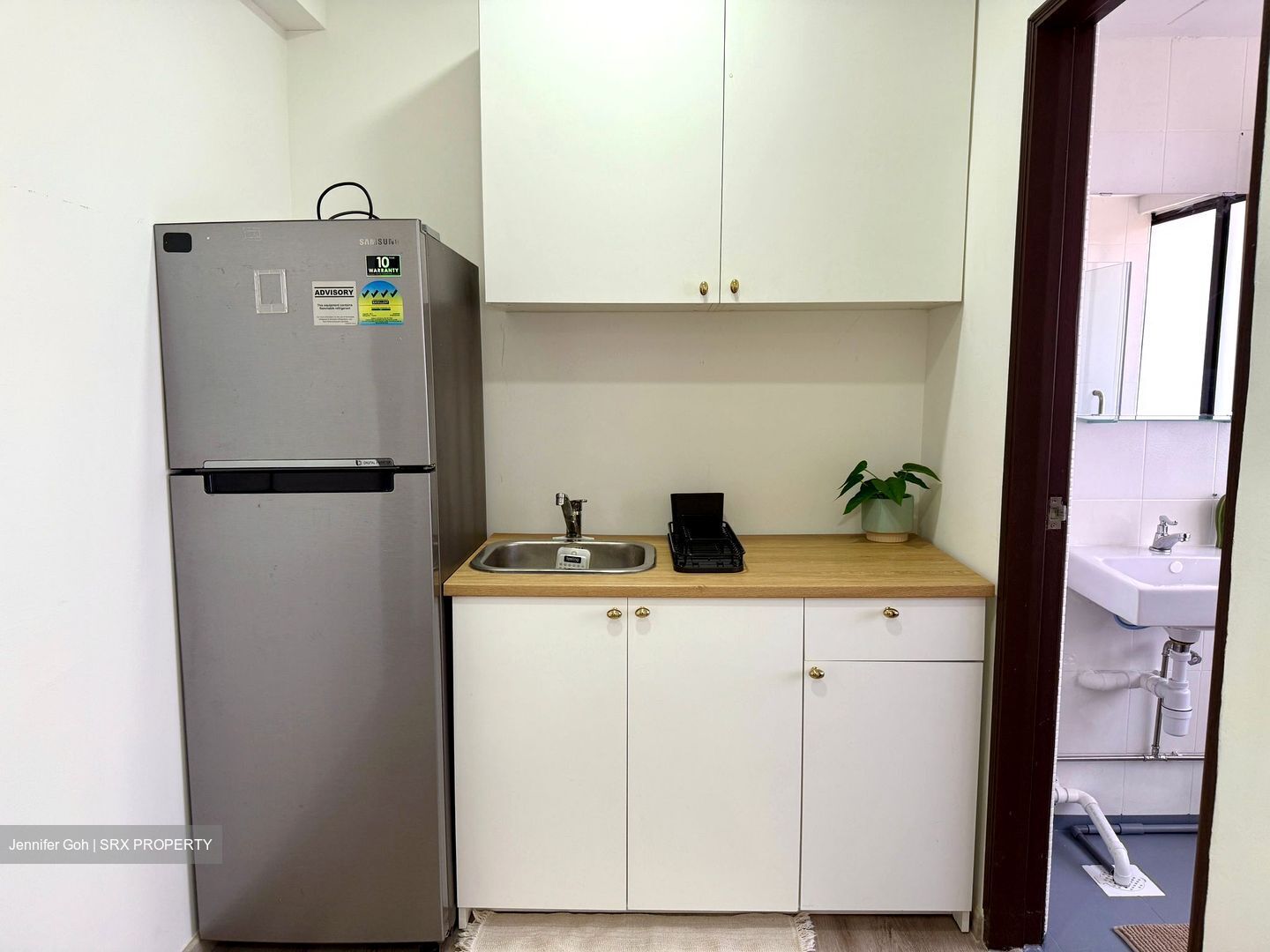 Lucky Plaza (D9), Apartment #554192751